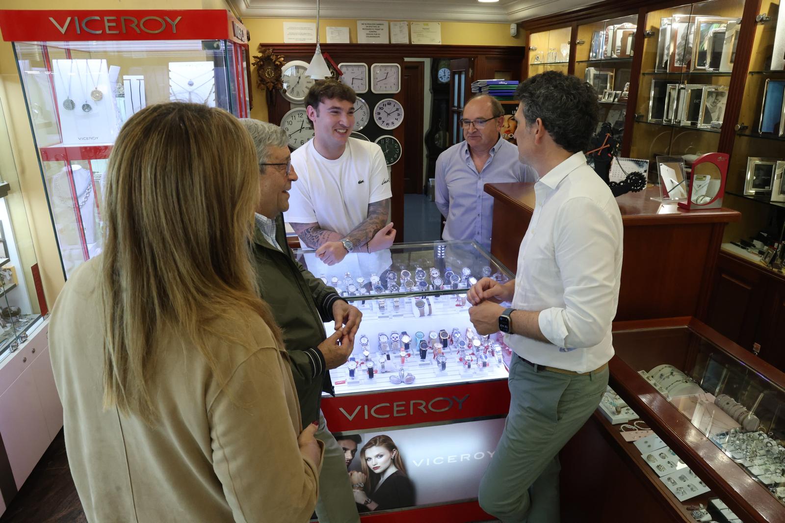 Os Bonos Activa Comercio da Xunta poden empregarse dende este mércores en máis de 750 comercios lucenses
