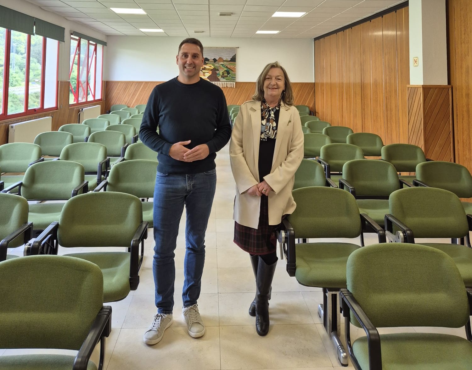 Trabada solicita unha subvención para mellorar a Casa da Cultura e a biblioteca municipal