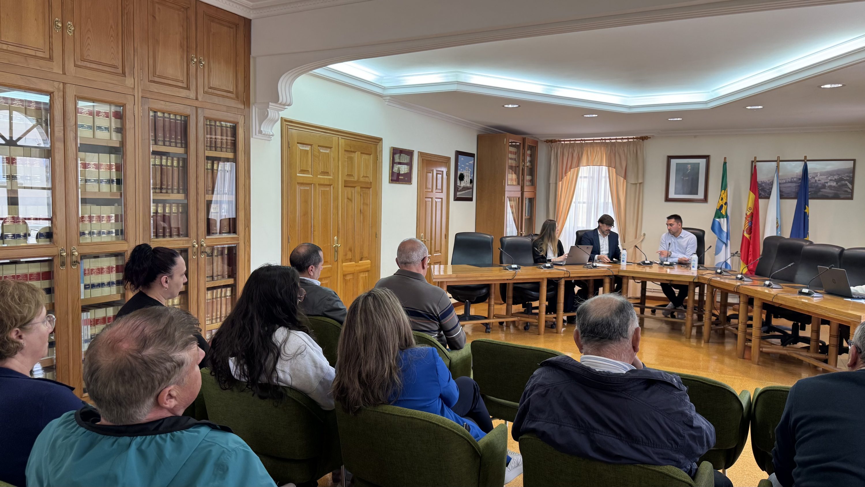 Recursos de Galicia inicia o contacto co tecido empresarial da área de Mondigo para ofrecer tarifas eléctricas estables e competitivas