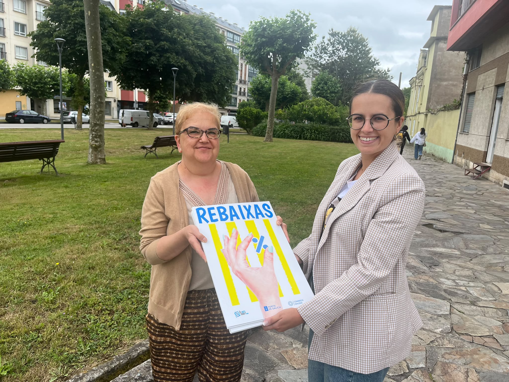 A FCAM apoia ás asociacións da Mariña con material promocional para a campaña de rebaixas