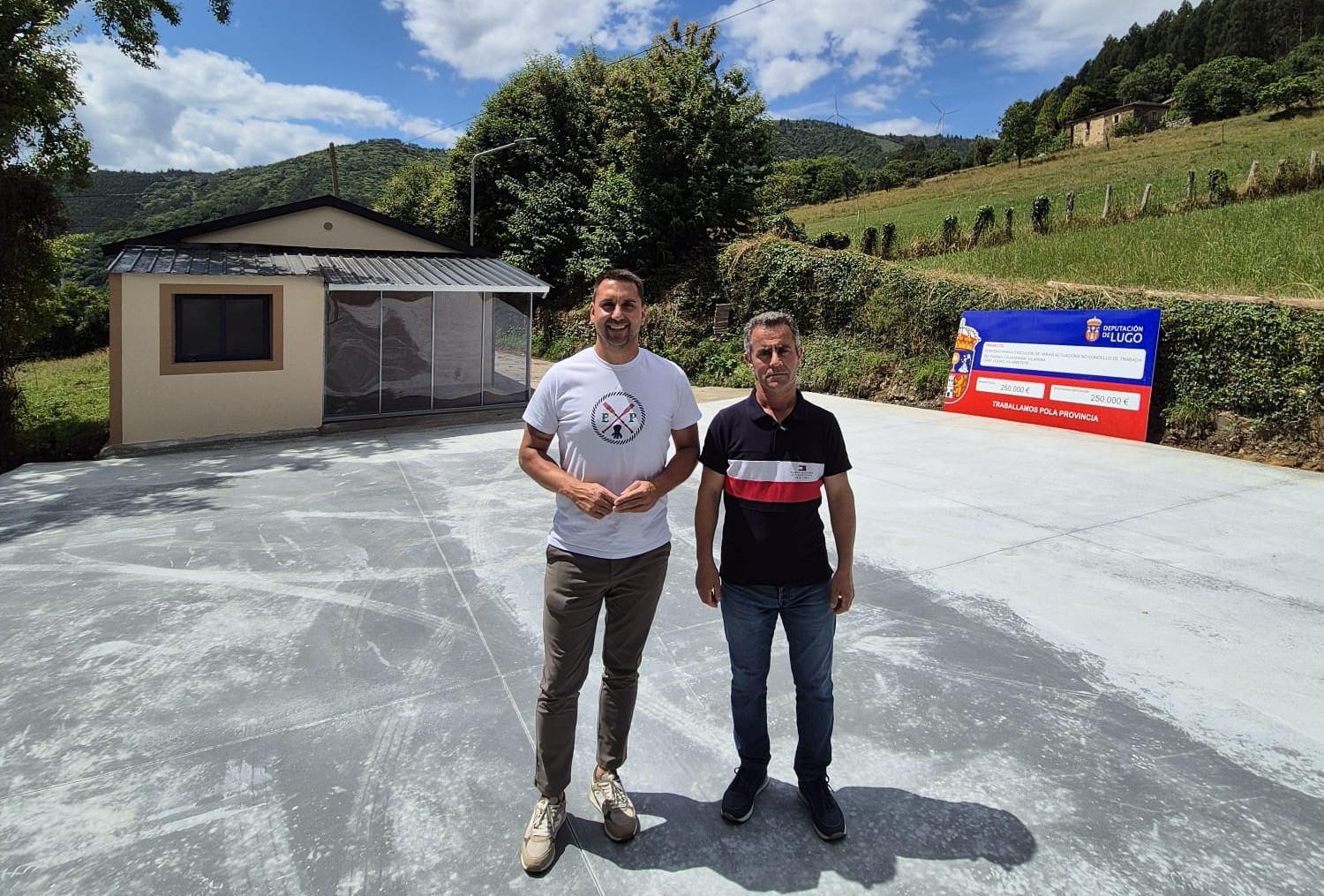 Rematadas as obras de mellora no teleclub de Vilapena, en Trabada