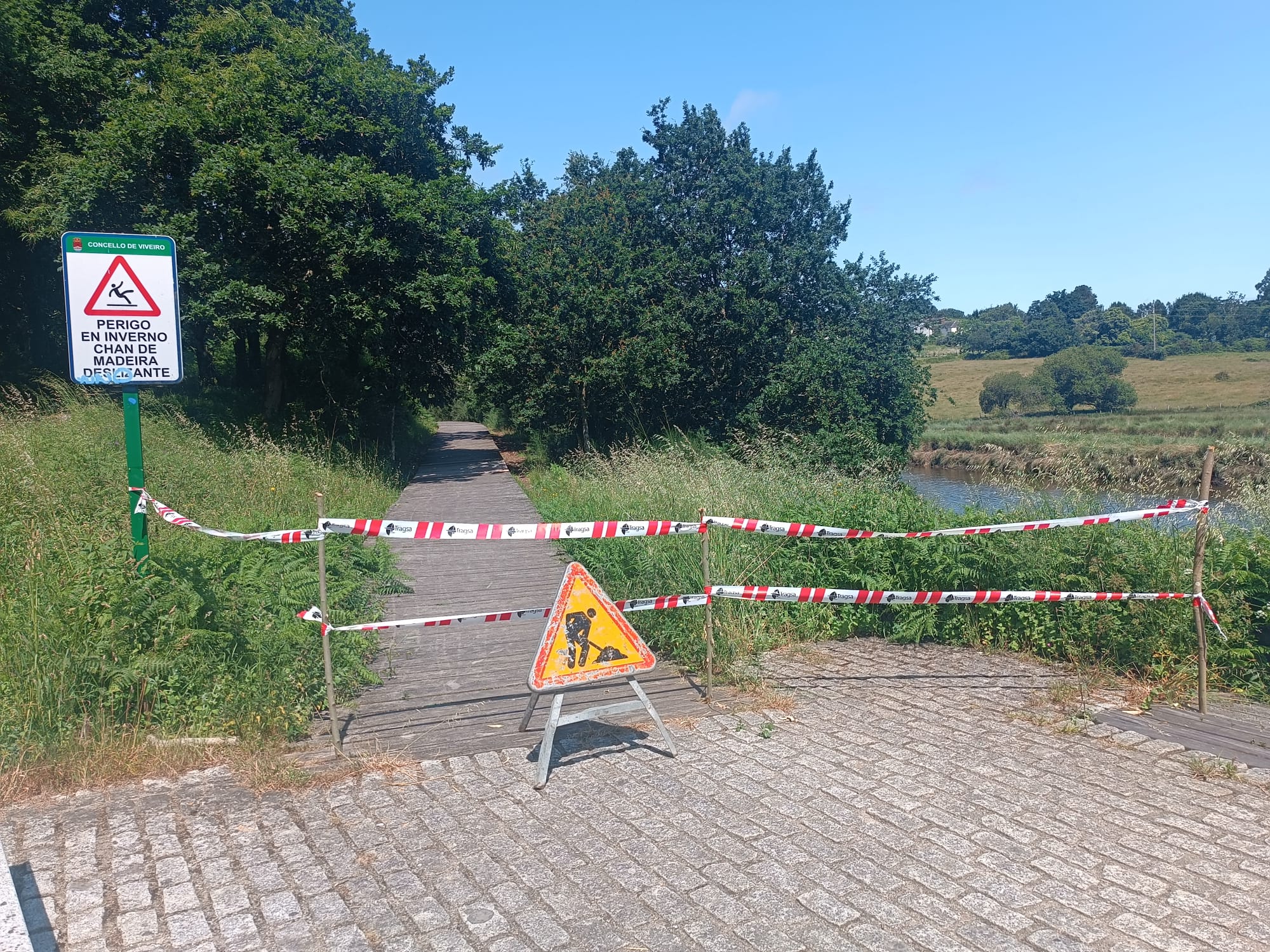 Corte en Viveiro do paseo fluvial entre Portochao e o embarcadoiro por obras de mellora