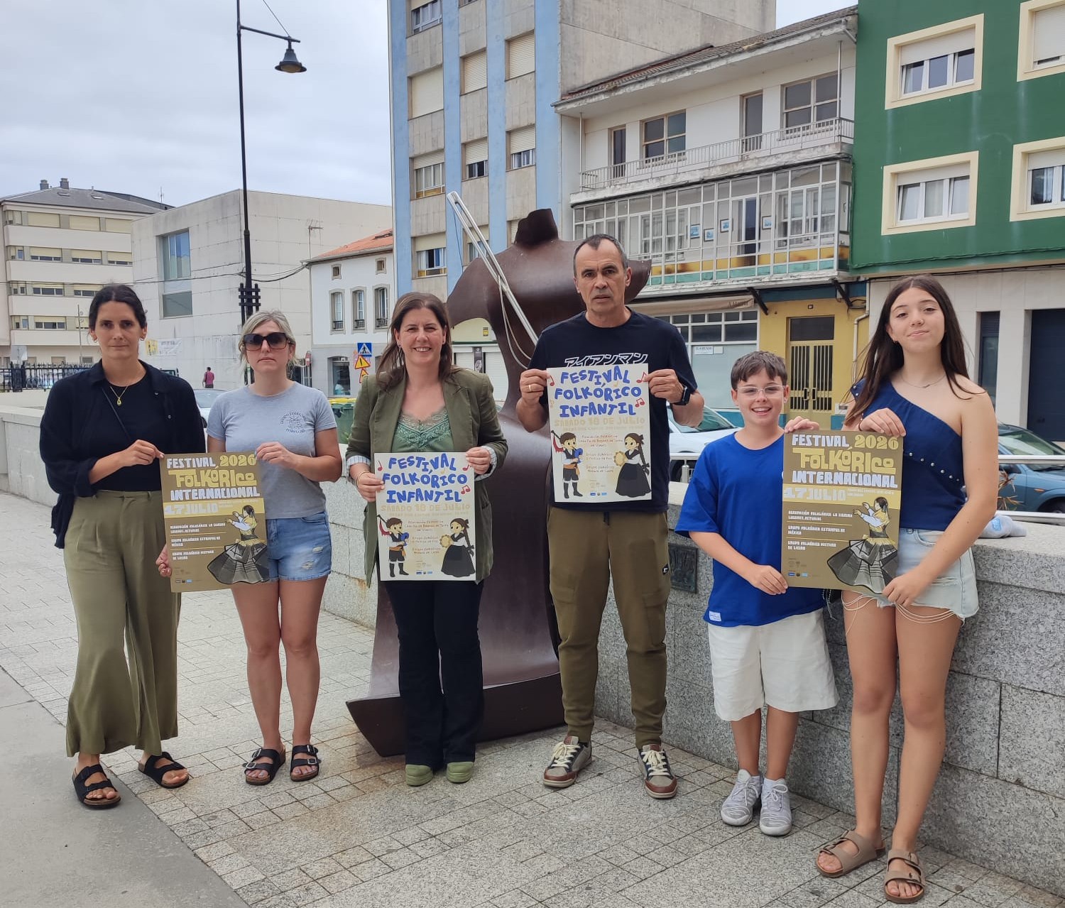 A conselleira do Medio Rural, María José Gómez, asistiu este domingo a 55ª edición da Feira e Festa da Rapa das Bestas de Candaoso, celebrada no concello de Viveiro