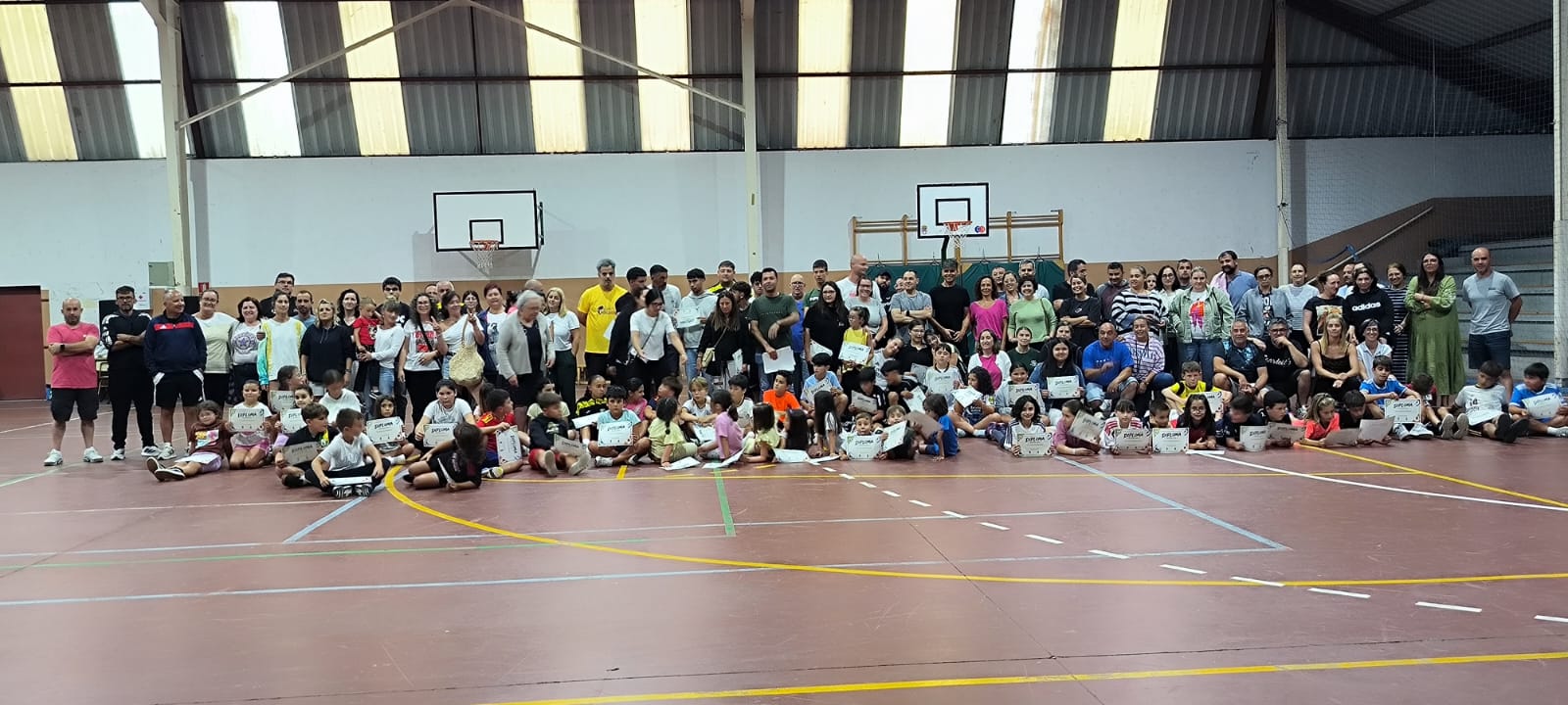 As Escolas Deportivas Alfoz–Valadouro pechan a tempada cun acto cheo de recoñecementos