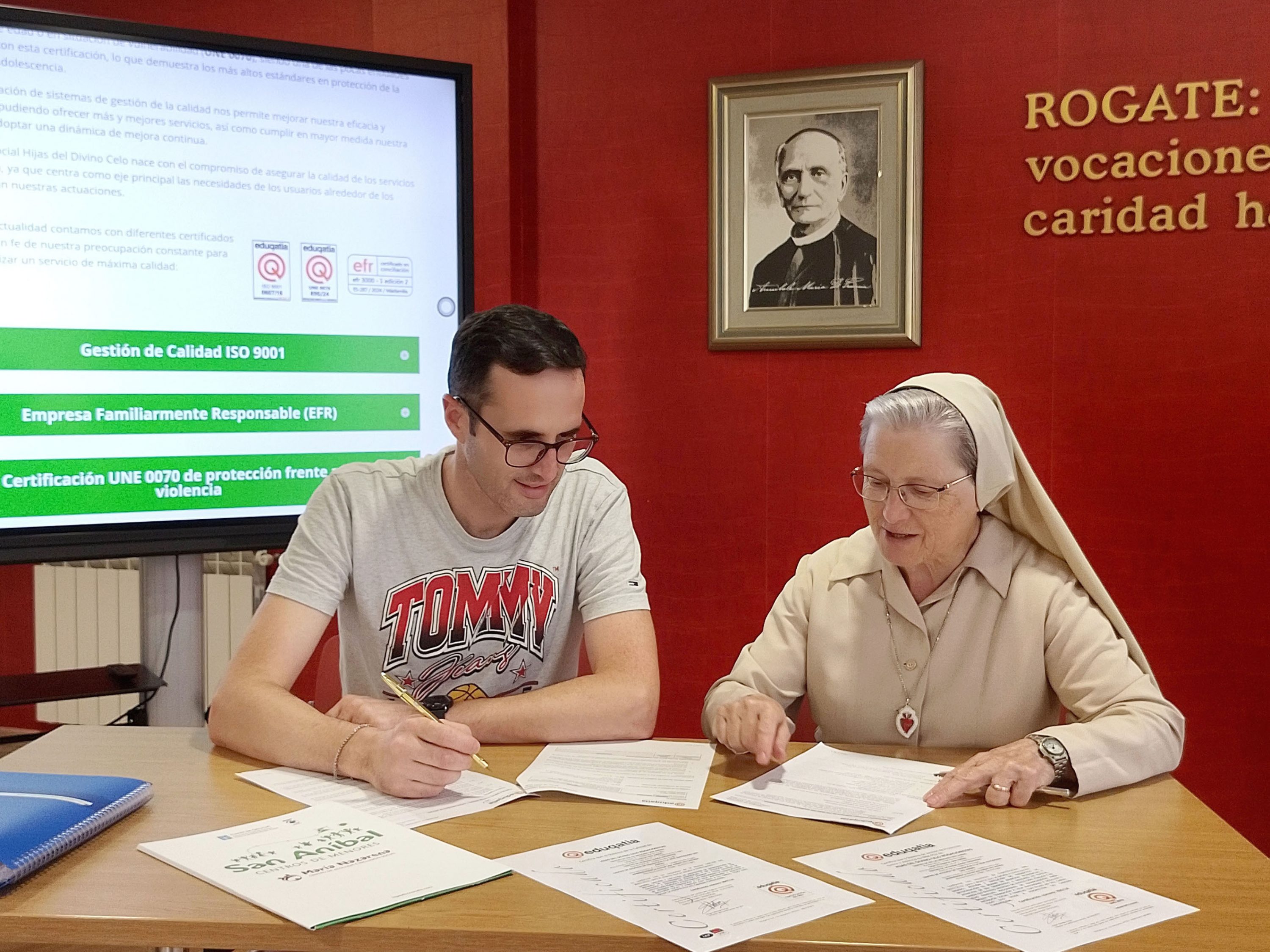 O Fogar San Aníbal Os Castros de Burela certifica a súa calidade coa ISO 9001 e a UNE 0070