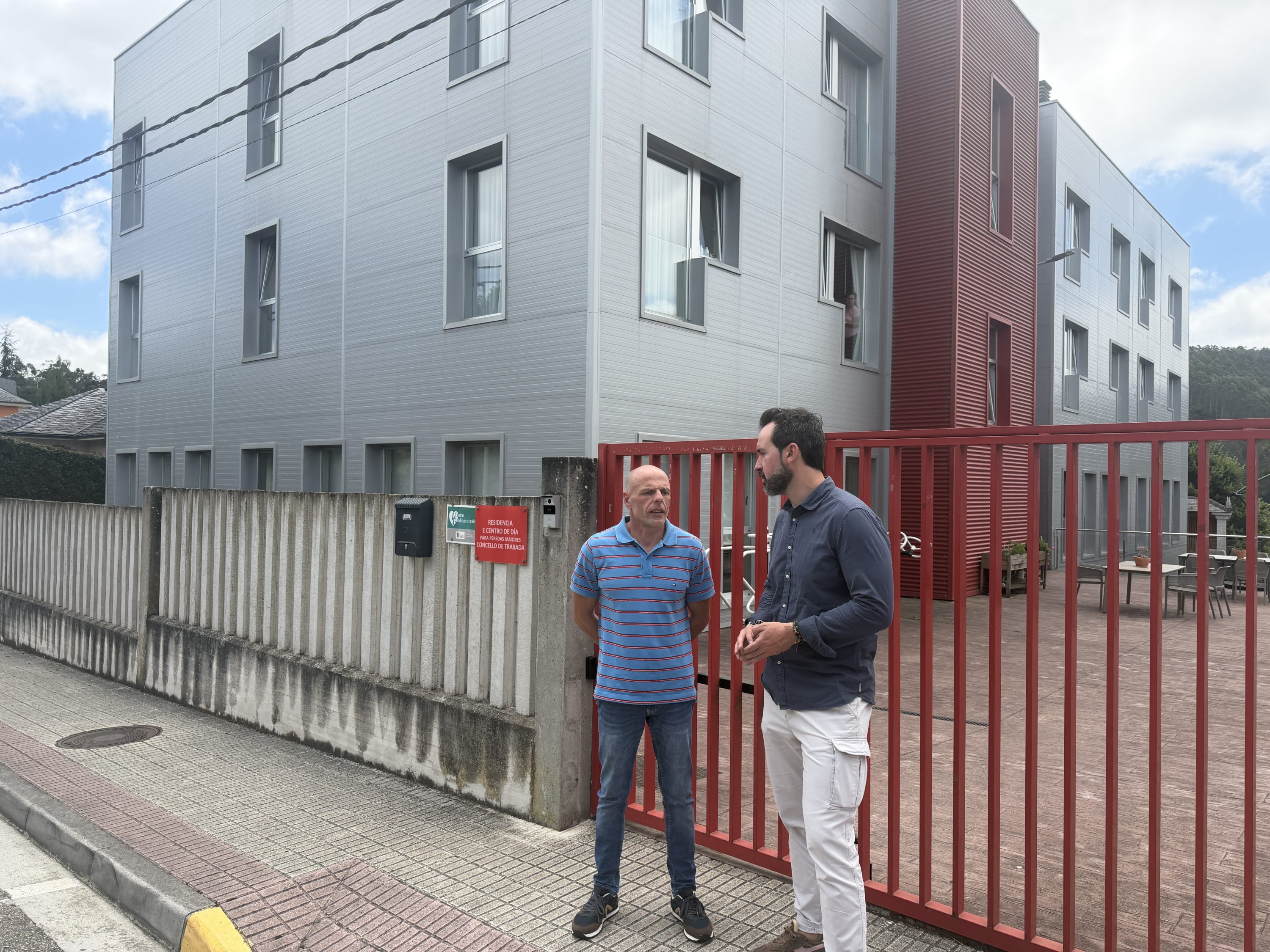 Ameijide denuncia que o goberno provincial “elimina o centro de día de Trabada para tapar a súa mala xestión”