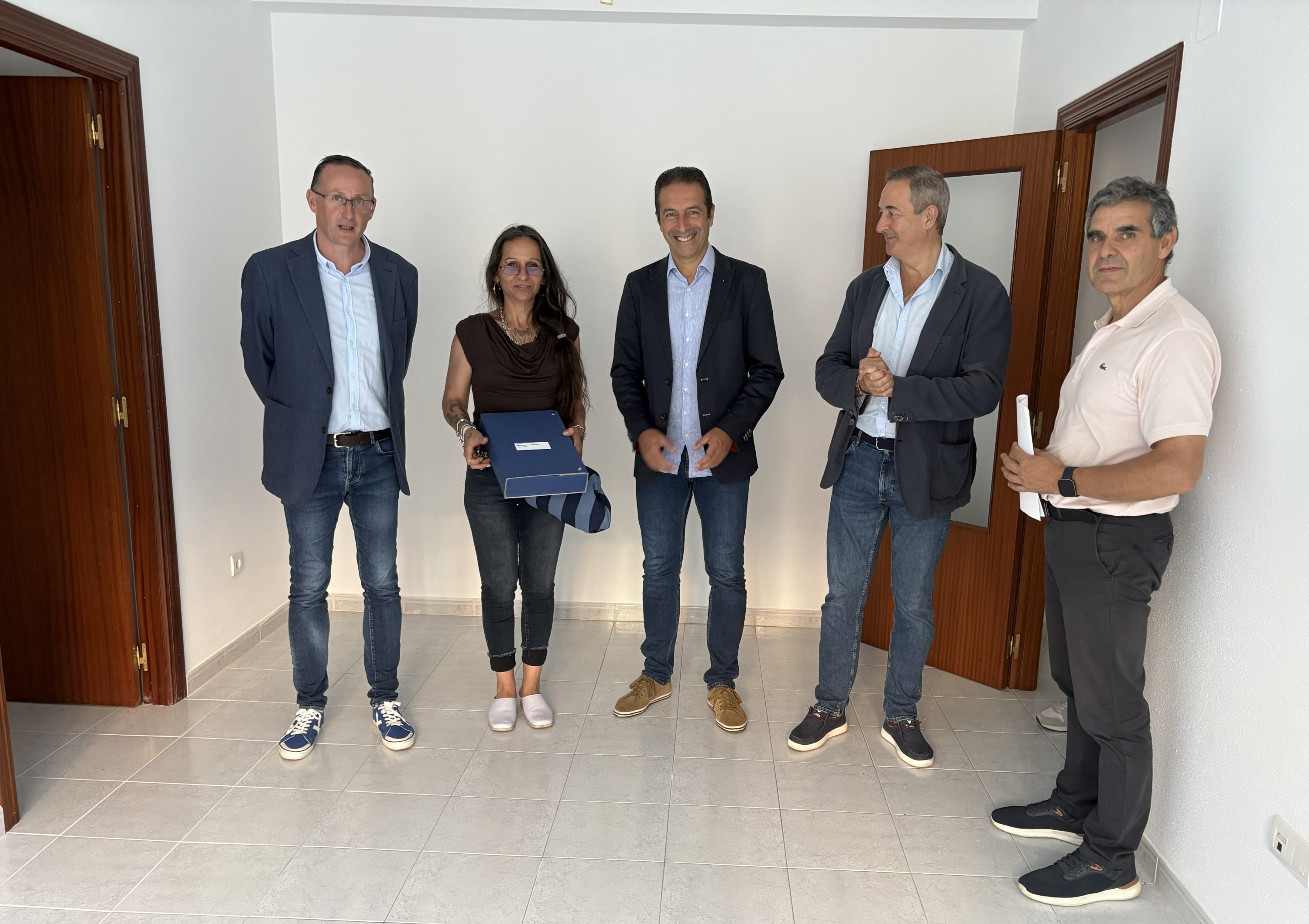 A Xunta entrega en réxime de alugamento senllas vivendas de promoción pública en Riotorto e Viveiro