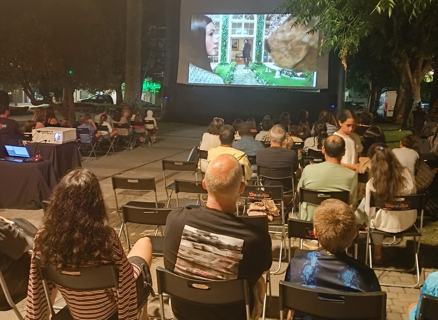 O Cine na Rúa arrinca con éxito en Rinlo e Ribadeo