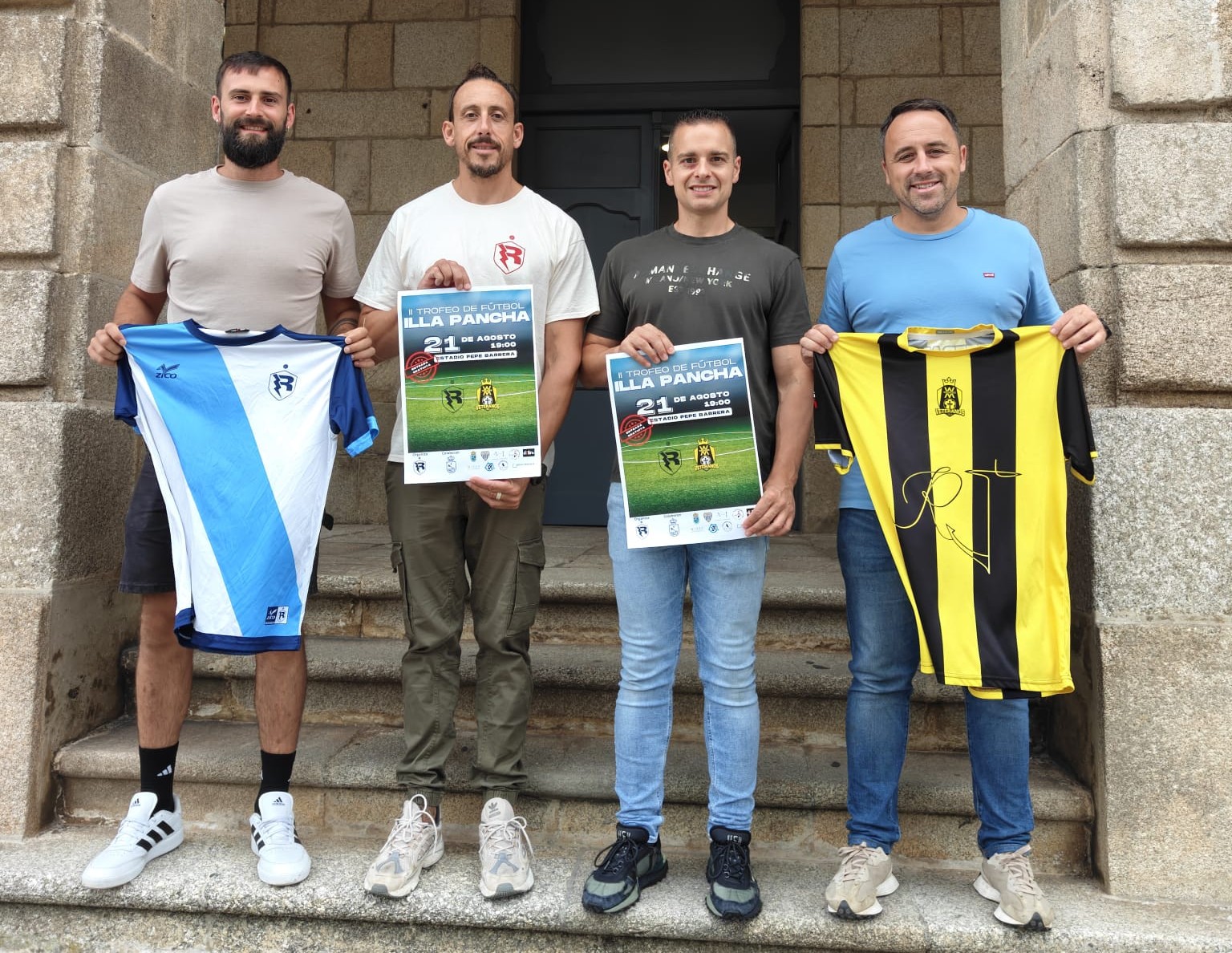 O estadio municipal Pepe Barrera, de Ribadeo, acollerá este venres o II Trofeo de Fútbol Illa Pancha