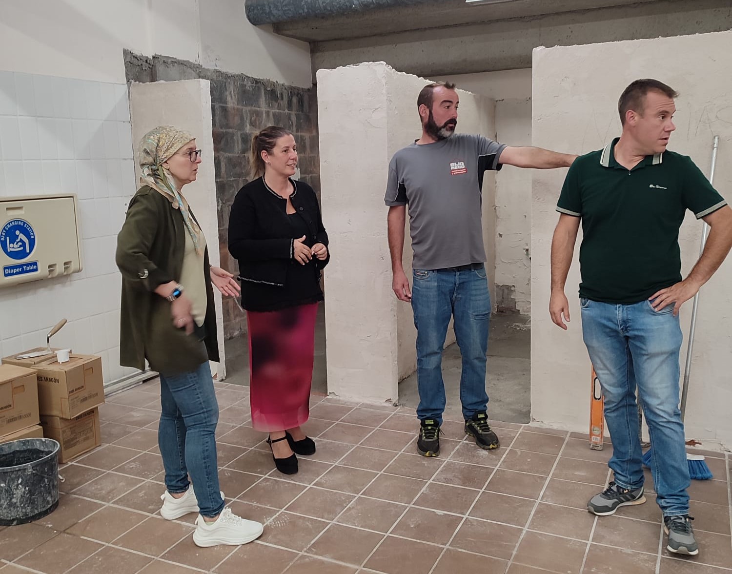 Cervo mellora os vestiarios da piscina para garantir un uso máis cómodo e inclusivo
