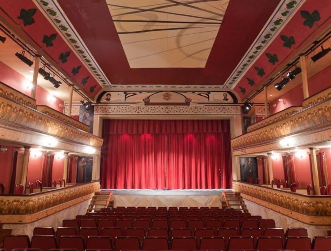 O Teatro Pastor Díaz de Viveiro será restaurado grazas a un convenio de 200.000 euros entre Xunta e Concello