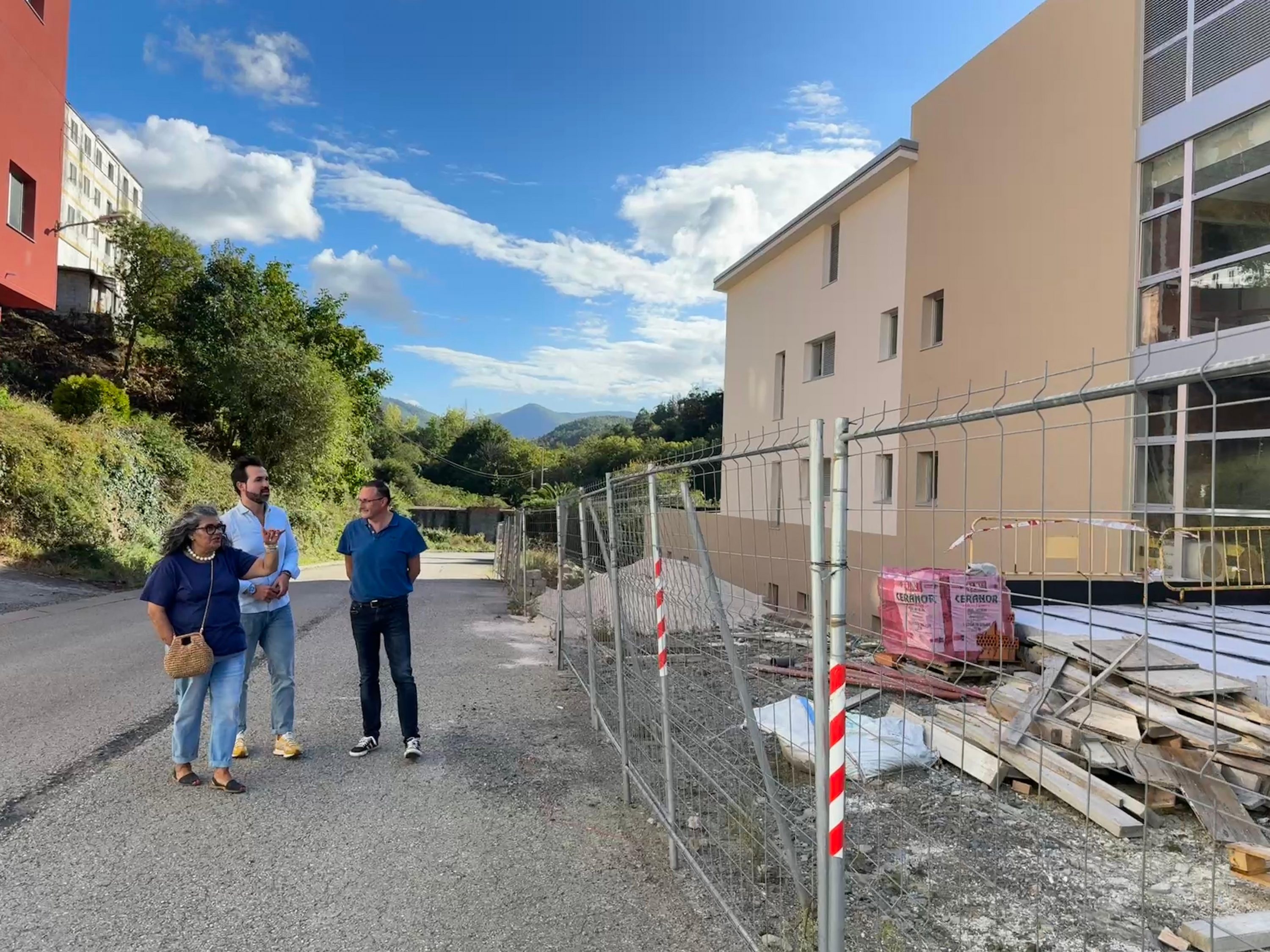 O PP acusa ao goberno provincial de “nefasta xestión” na residencia da Pontenova e esixe unha data de apertura