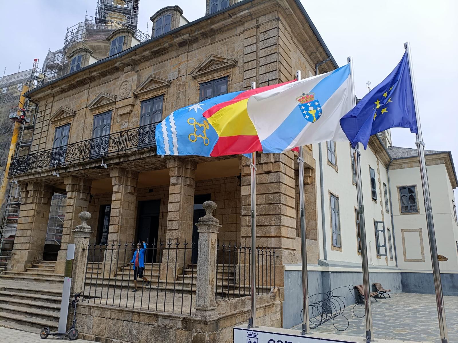 Ribadeo reduce a súa débeda á metade e sitúaa en 740.000 euros