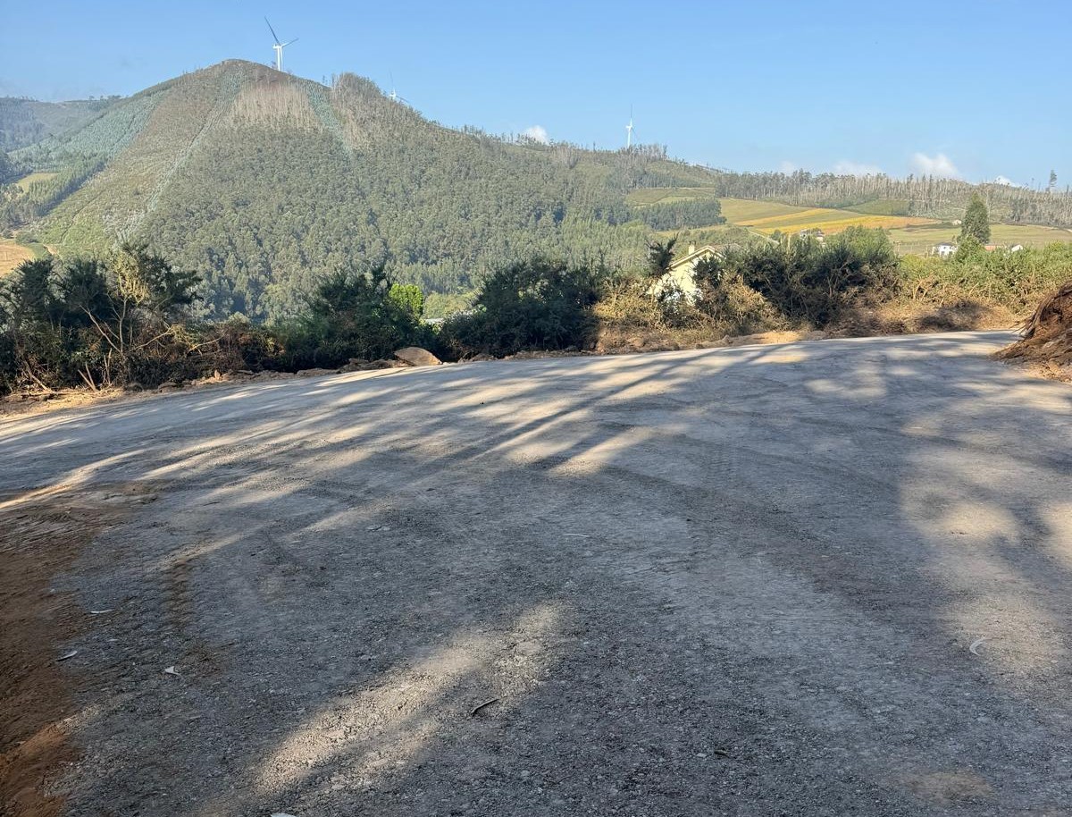 Ribadeo executa a maior inversión da súa historia na limpeza e mellora dos camiños rurais