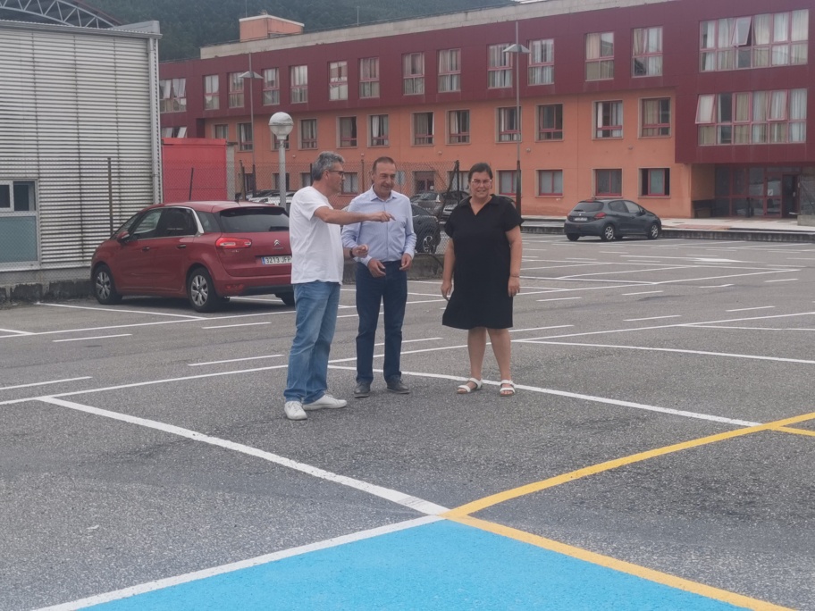 O Concello de Xove completa a renovación integral da sinalización horizontal do casco urbano
