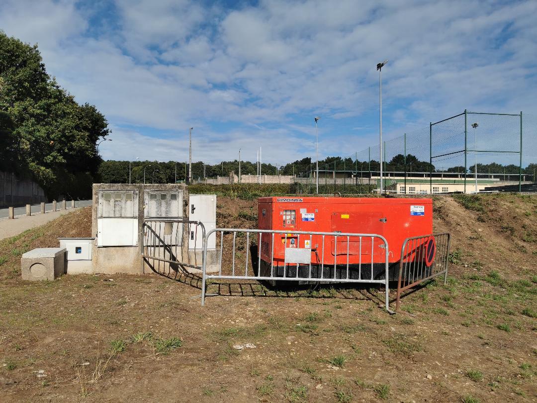 O PP de Vilalba alerta do deterioro do campo de herba artificial da Madalena e reclama actuacións urxentes