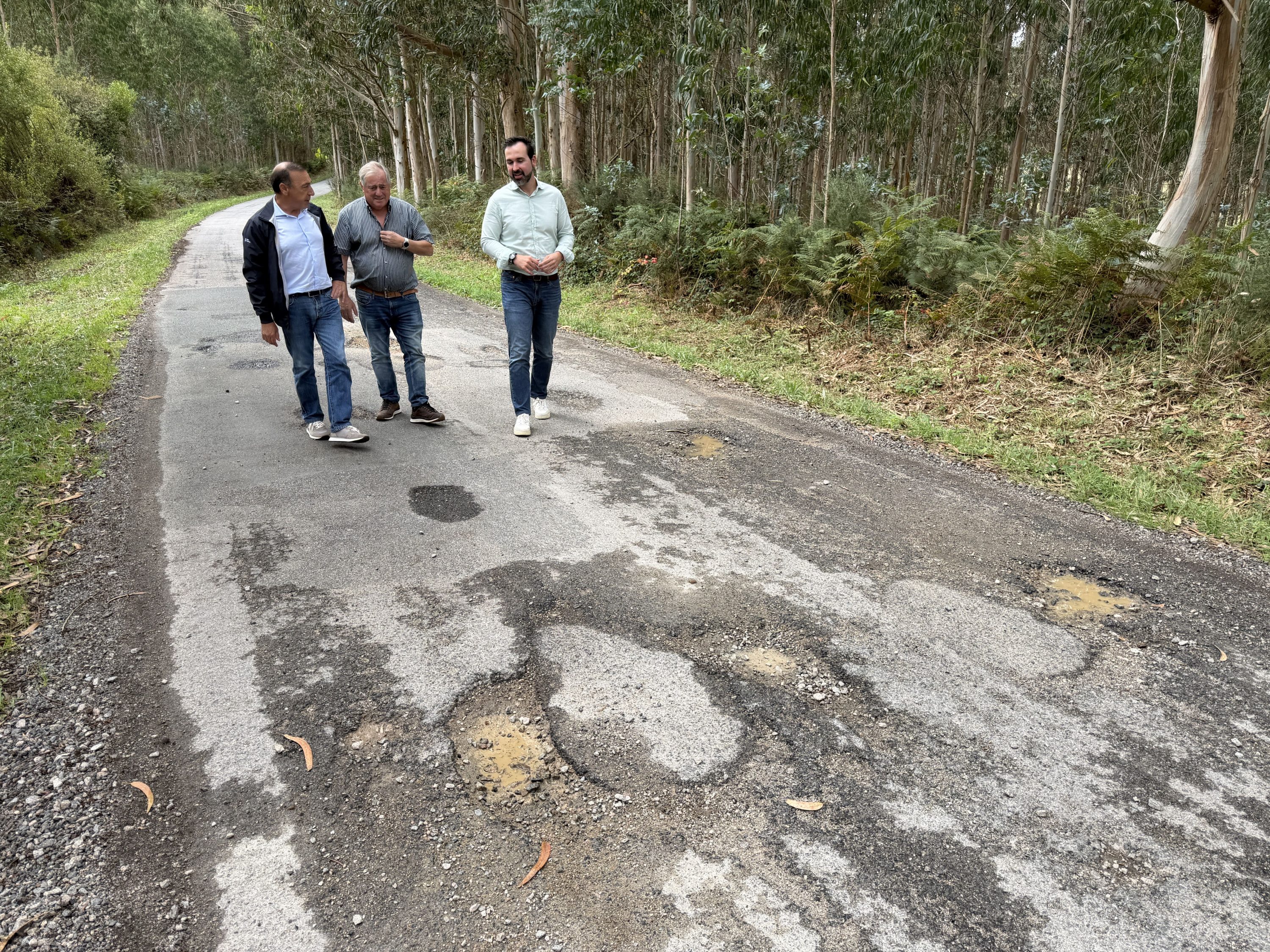 O PP pide renovar a LU-P-6402, no Vicedo, ante o seu deterioro e o aumento do tráfico no verán